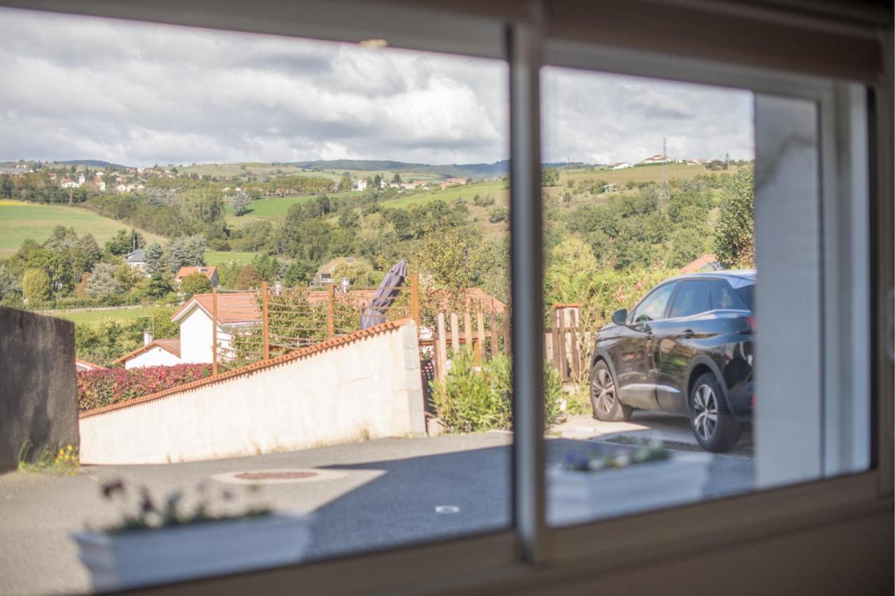 Kasa Home - Calme, Cosy, Wifi & Netflix Saint-Martin-la-Plaine Buitenkant foto